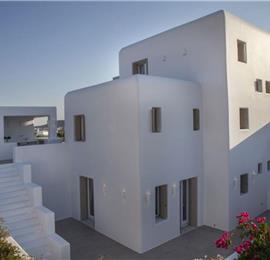 8 Bedroom Villa with Pool in Ambelas on Paros, Sleeps 16